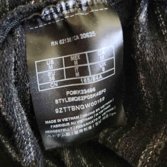 Guess Amera off the shoulder Sweater - Picture 9 of 12